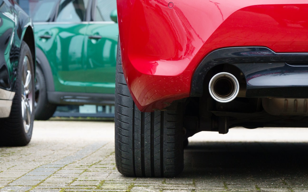 Second Hand Car? Why You Should Bring It To A Body Shop! | Fleetcare - Accident Repair Centre second hand car at dealership